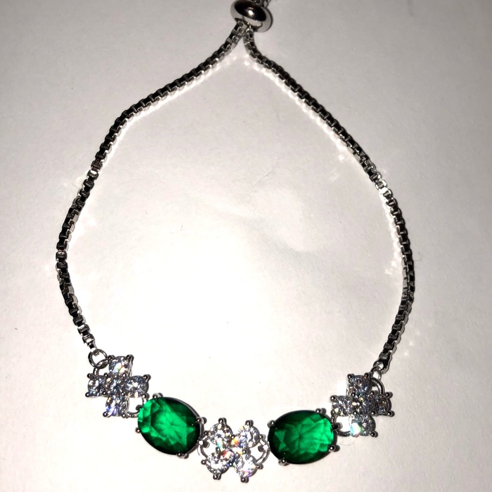 Sale! 🍀 Shaze Emeralds & crystal adjust. bracelet